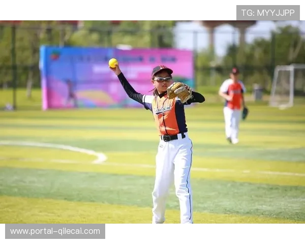 四川省青少年棒垒球总决赛落幕,500余名少年挥棒展现青春力量 四川省青少年棒垒球总决赛落幕,500余名少年挥棒展现青春力量