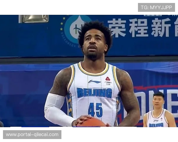 天津外援詹姆斯砍双二十数据,荣钢男篮夏季补强初显成效 天津外援詹姆斯砍双二十数据,荣钢男篮夏季补强初显成效